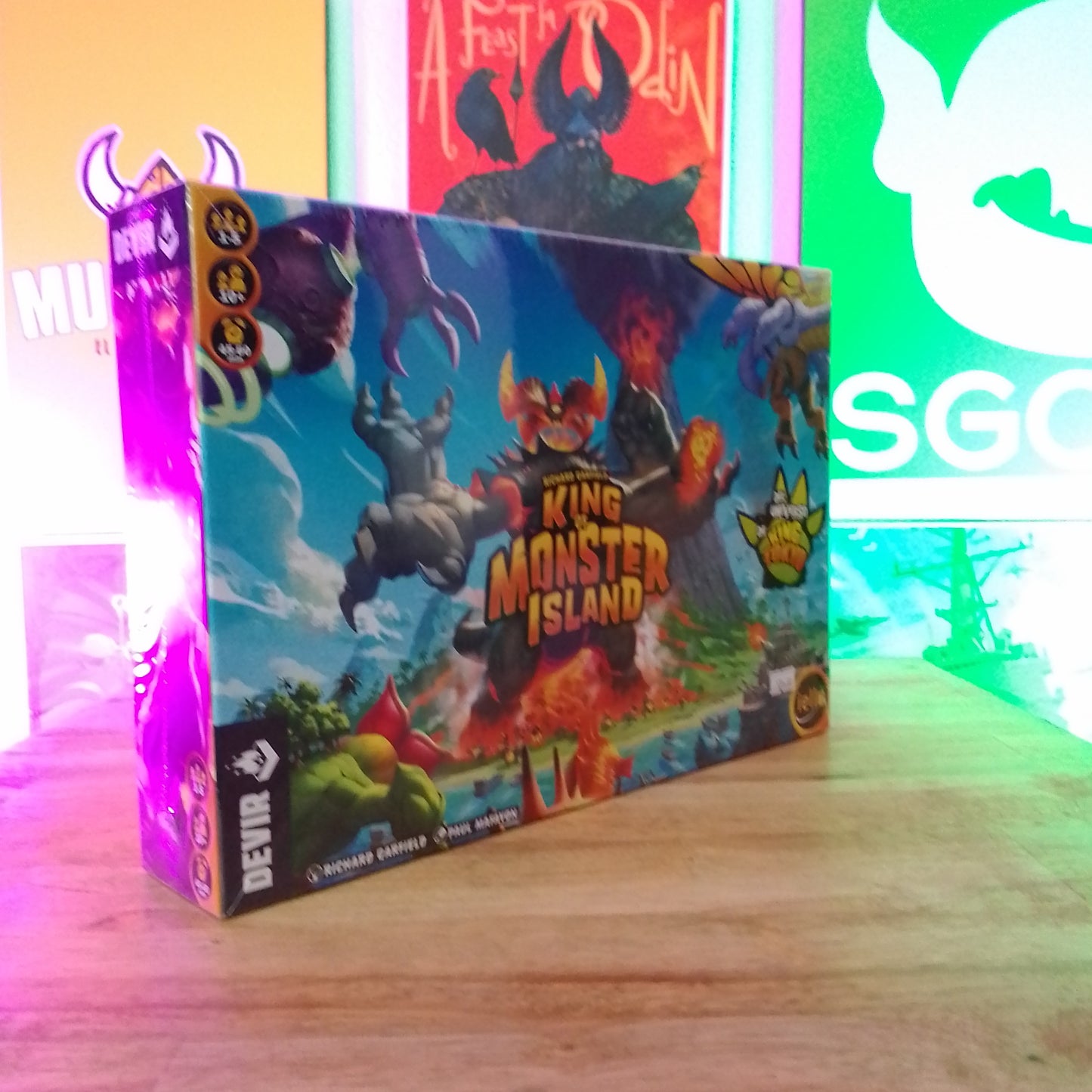 King of Monster Island - Español