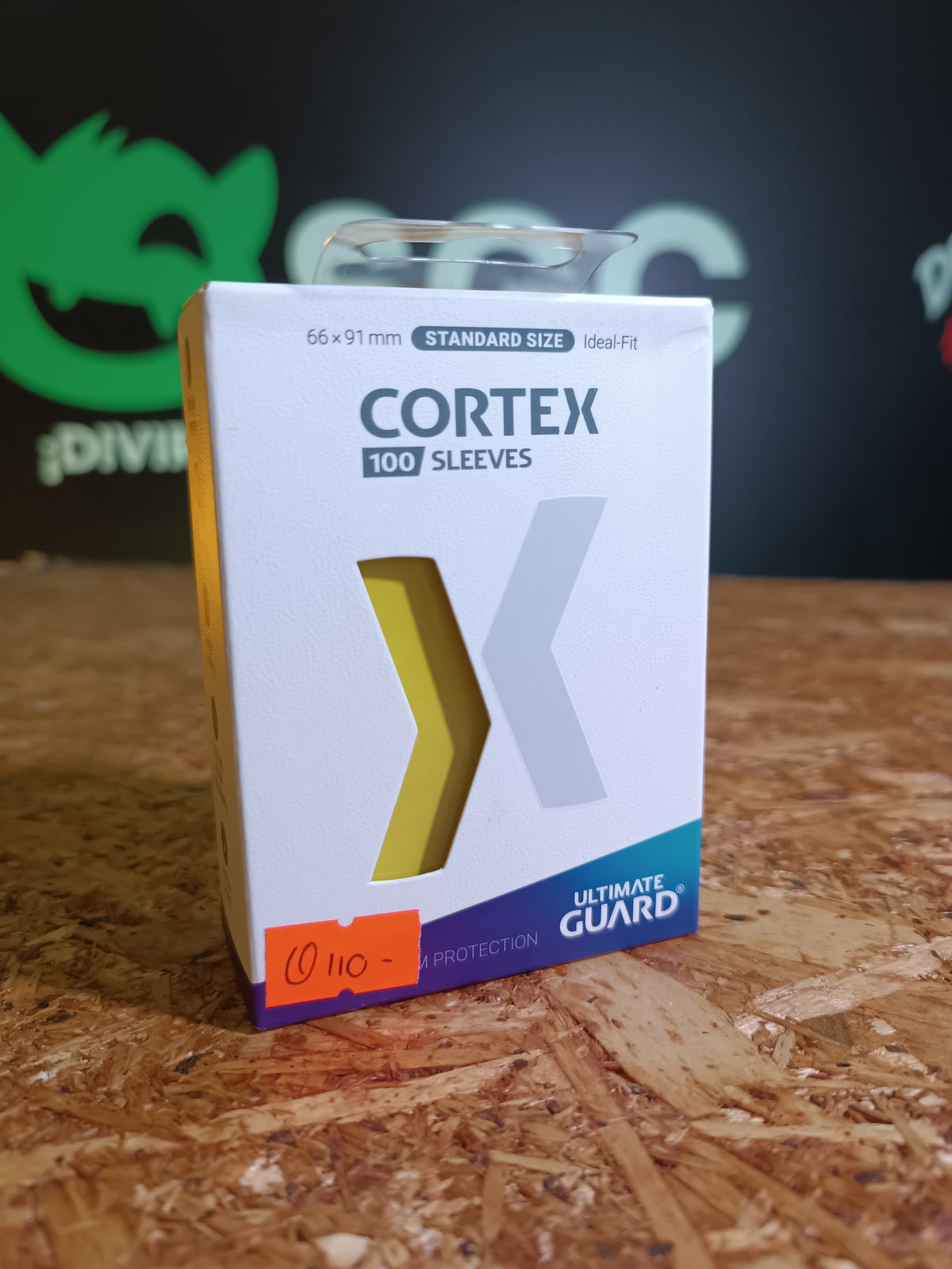 Card Sleeves:Cortex Standard Size-Glossy Yellow (100 ct.)