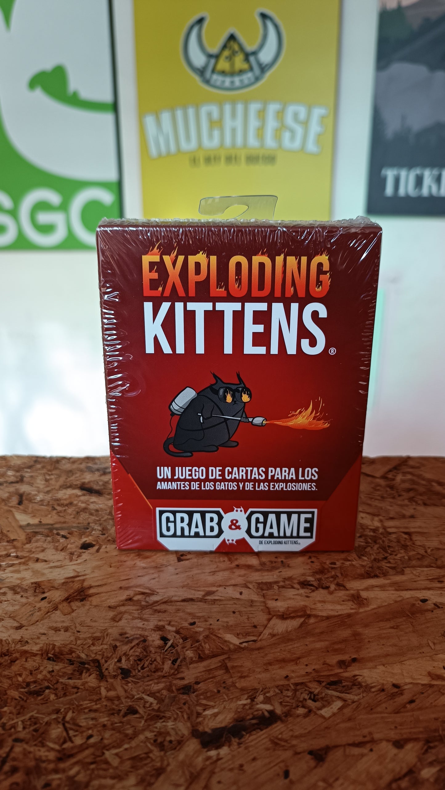 EXPLODING KITTENS GRAB & GAME ESPA