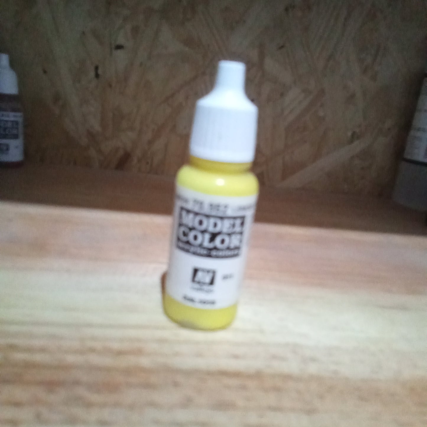 Amarillo Limón| 70.952