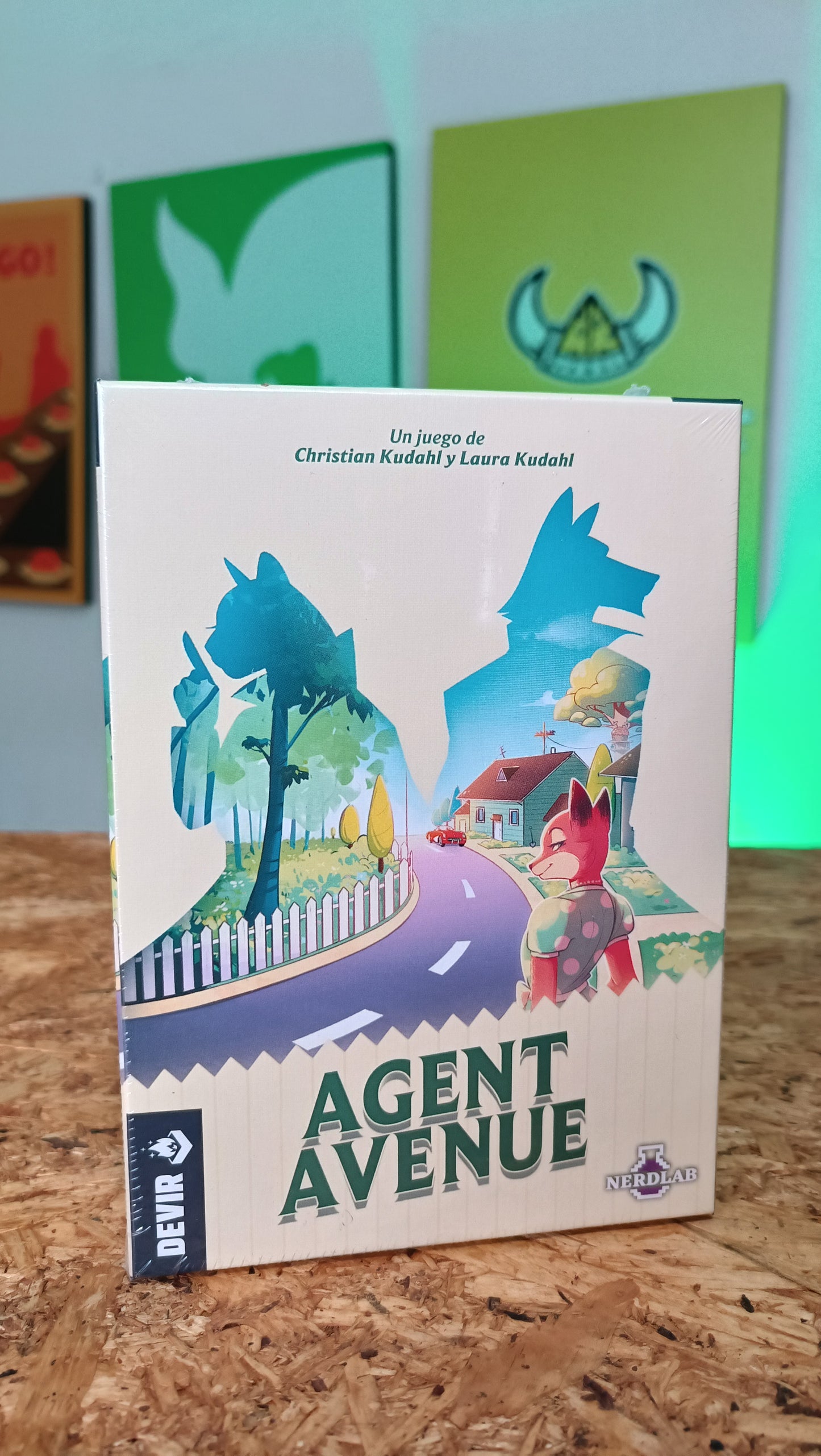 Agent Avenue - Spanish