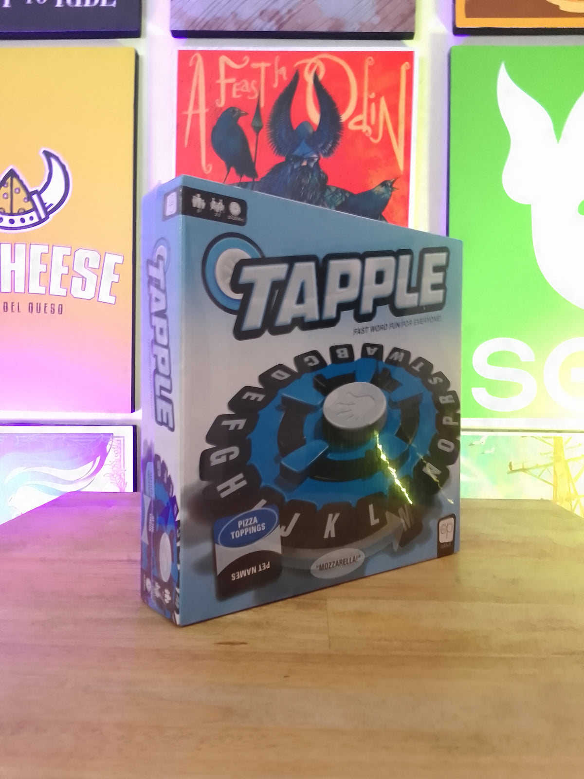 USAOPOLY TAPPLE® Word Game – Smiley Games